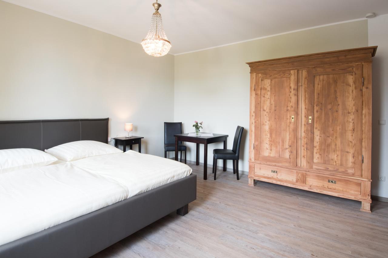 Altes Forsthaus Bed & Breakfast Мандершайд Екстериор снимка