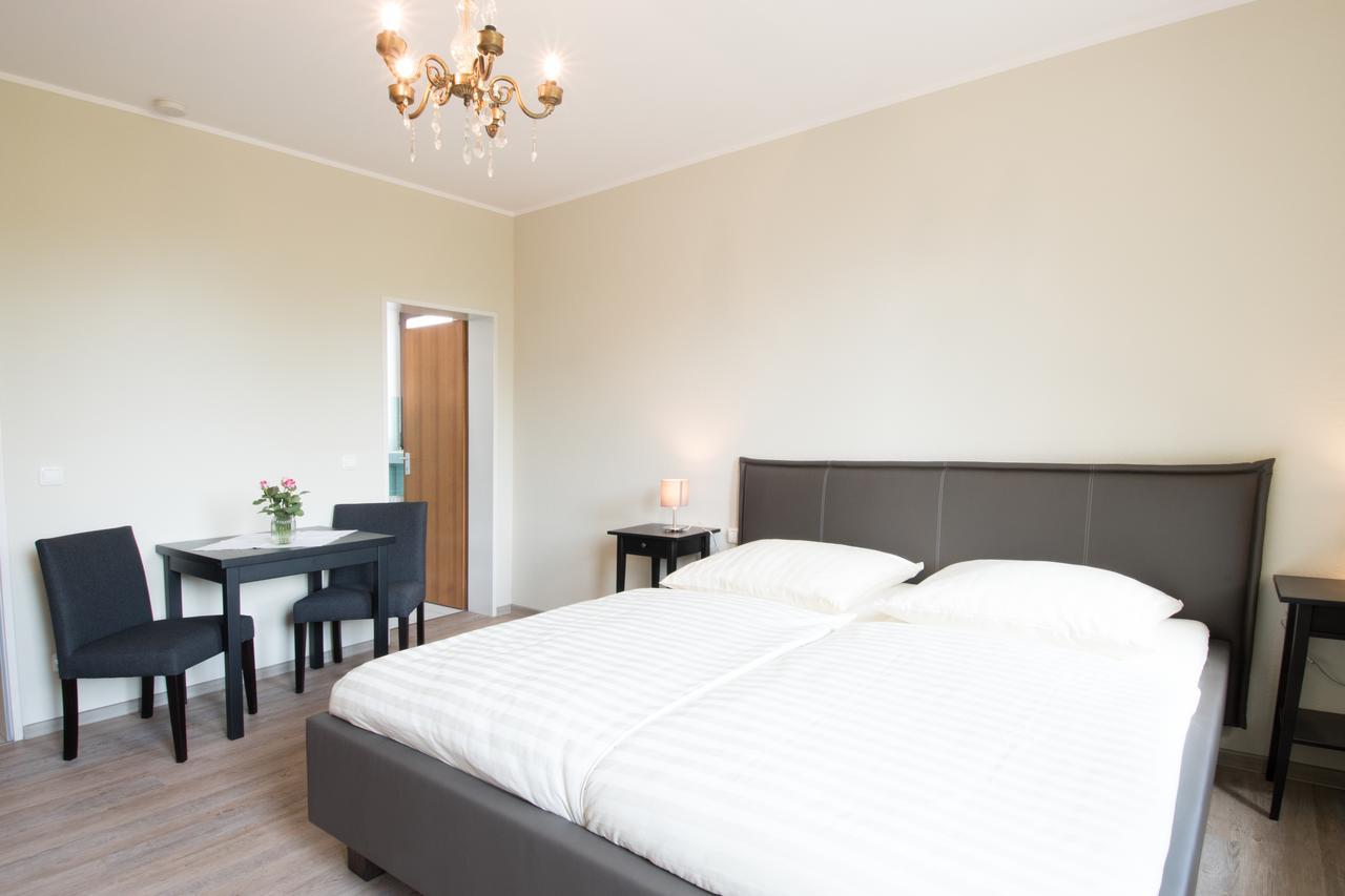Altes Forsthaus Bed & Breakfast Мандершайд Екстериор снимка